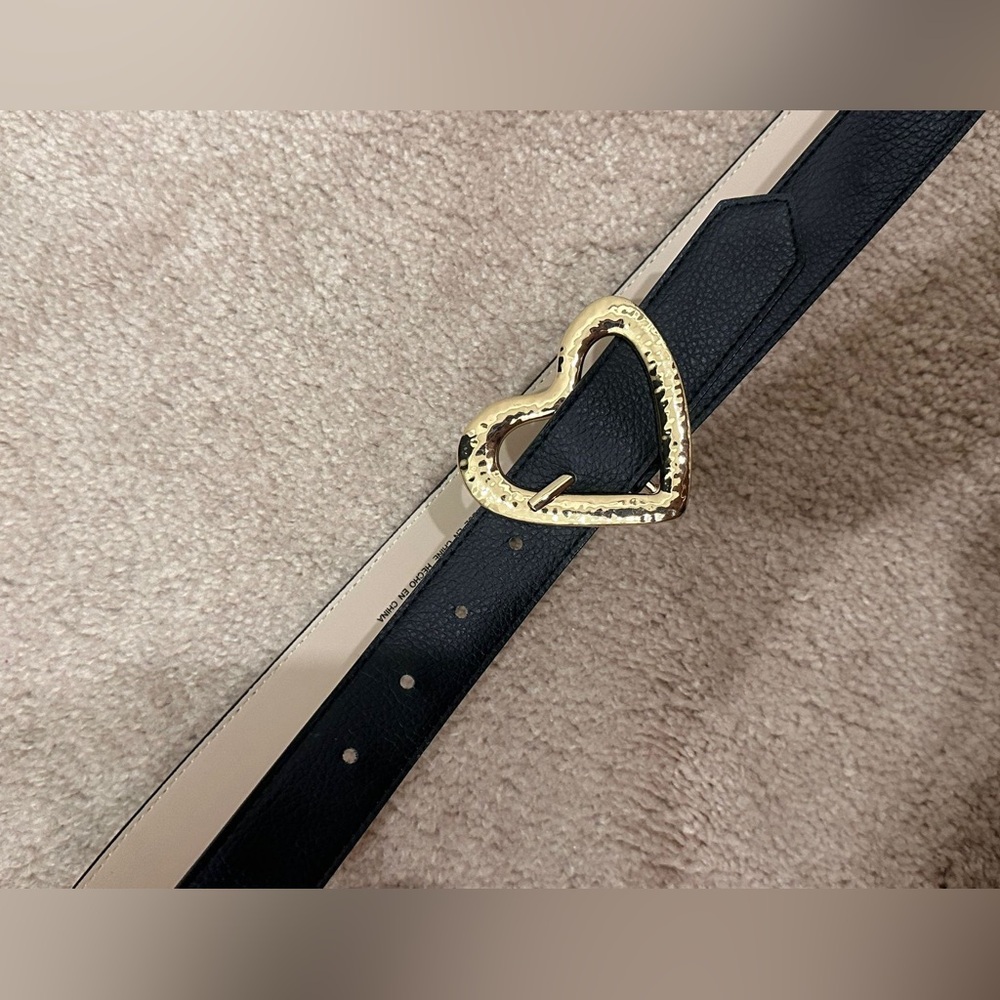 Heart gold buckle black belt